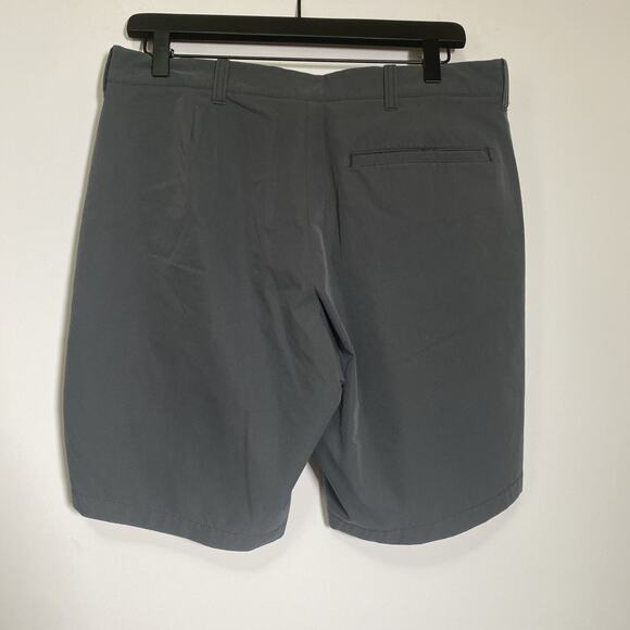 J. Crew 9" Inseam Men’s Size 31 Lightweight Performance Tech Shorts Gray Preppy - Picture 2 of 4